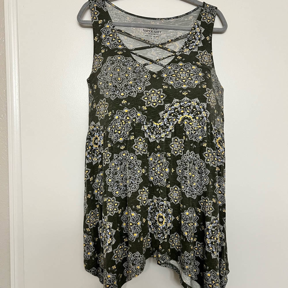 Green Floral Sleeveless Top